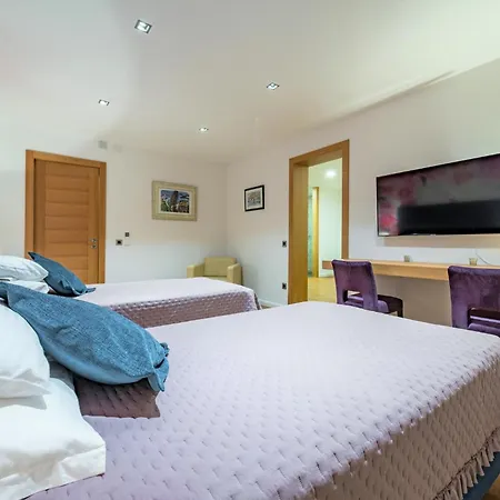 Dazzling Lozica 5 Bedrooms Pasija Steam Private Plateau