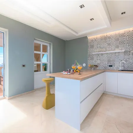 Вилла Dazzling Lozica 5 Bedrooms Pasija Steam Private Plateau *