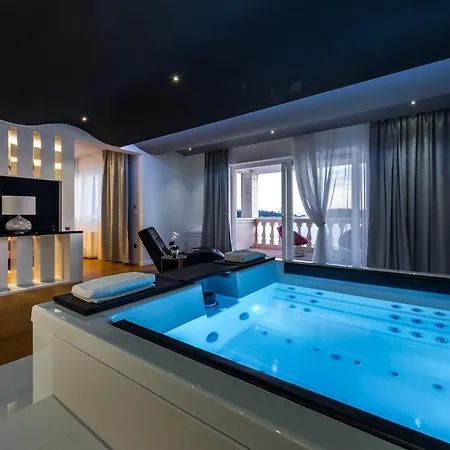 Dazzling Lozica 5 Bedrooms Pasija Steam Private Plateau *