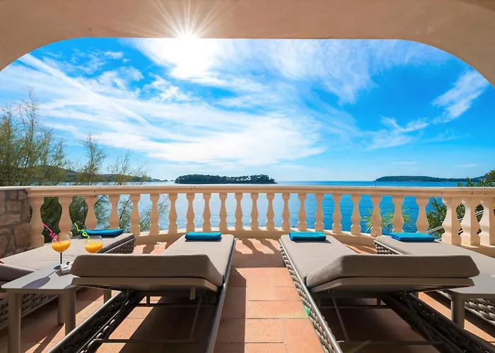 Dazzling Lozica 5 Bedrooms Pasija Steam Villa *