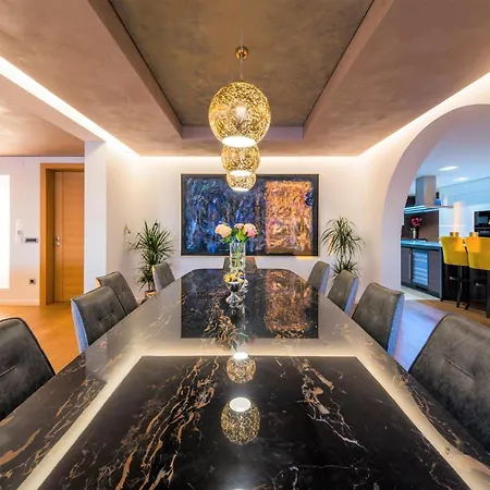 ヴィラ Dazzling Lozica 5 Bedrooms Pasija Steam